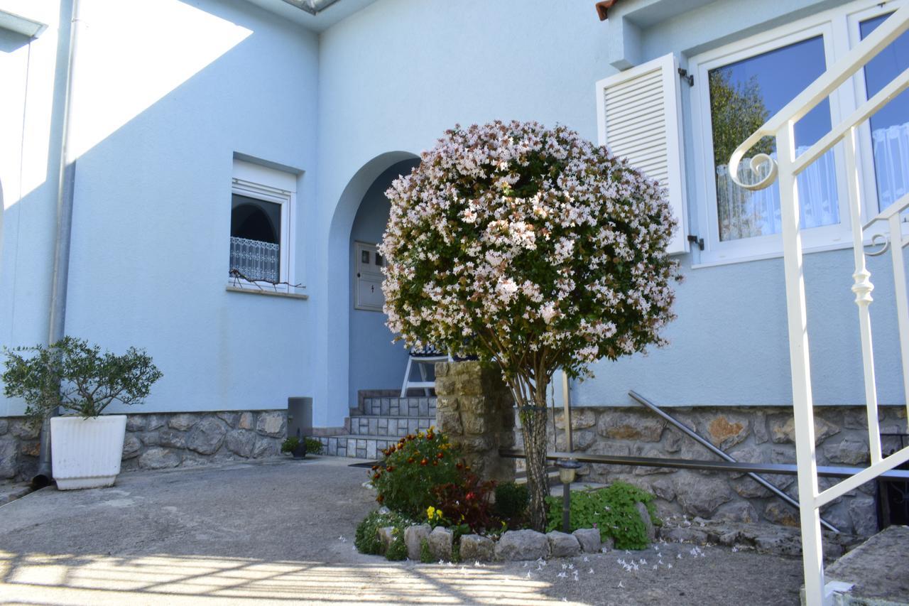 Apartment Blumen Oase Malinska Eksteriør bilde