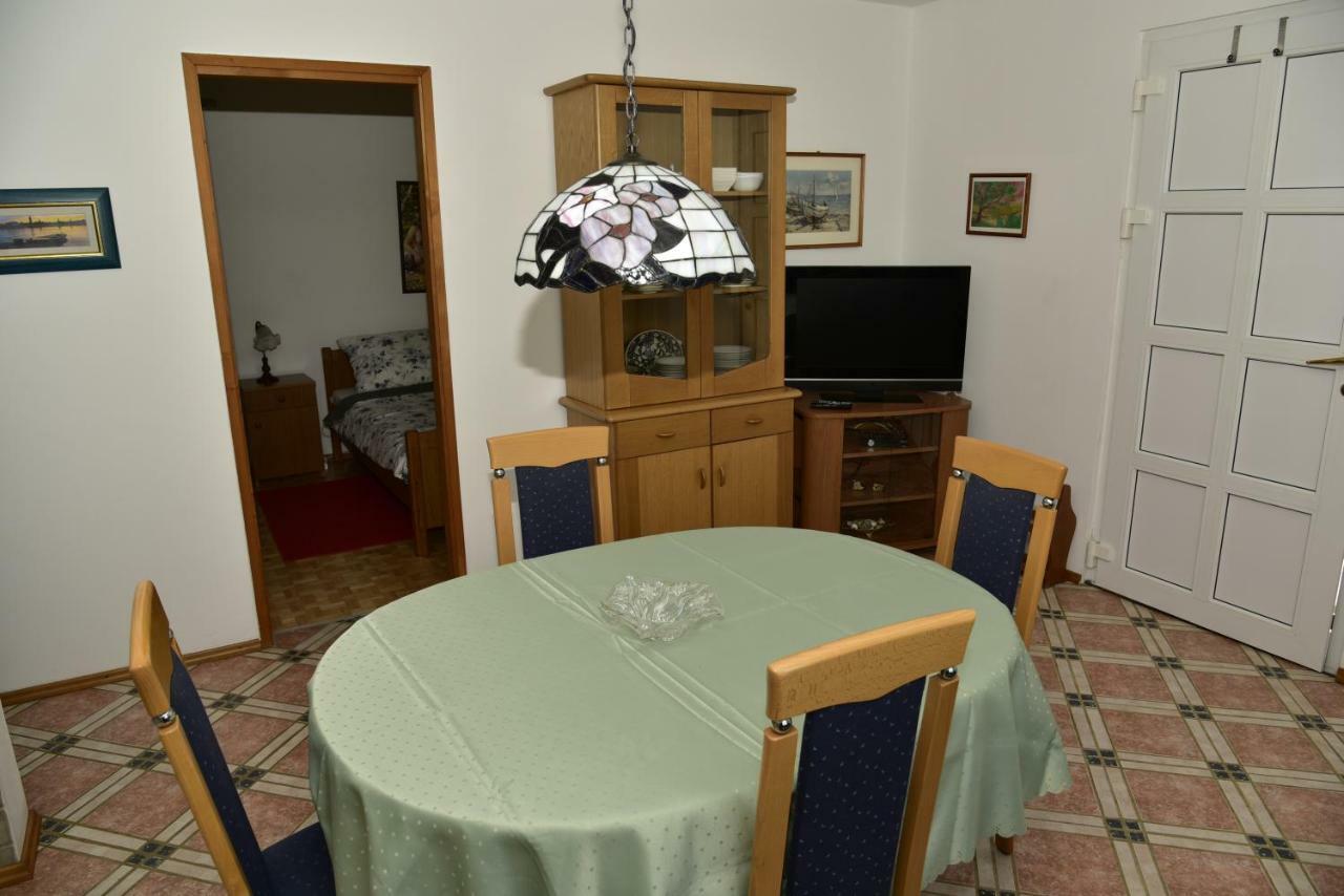 Apartment Blumen Oase Malinska Eksteriør bilde
