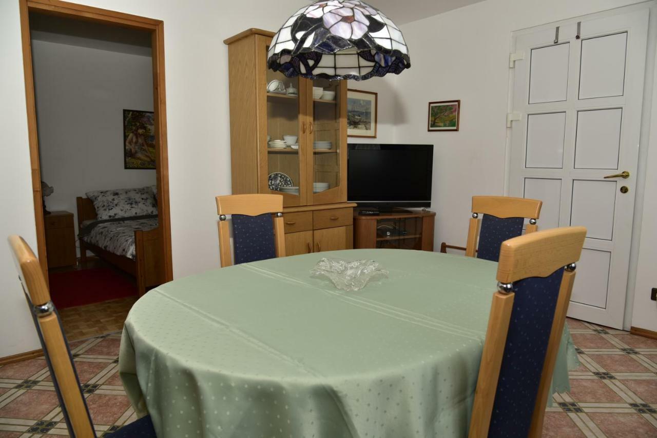Apartment Blumen Oase Malinska Eksteriør bilde